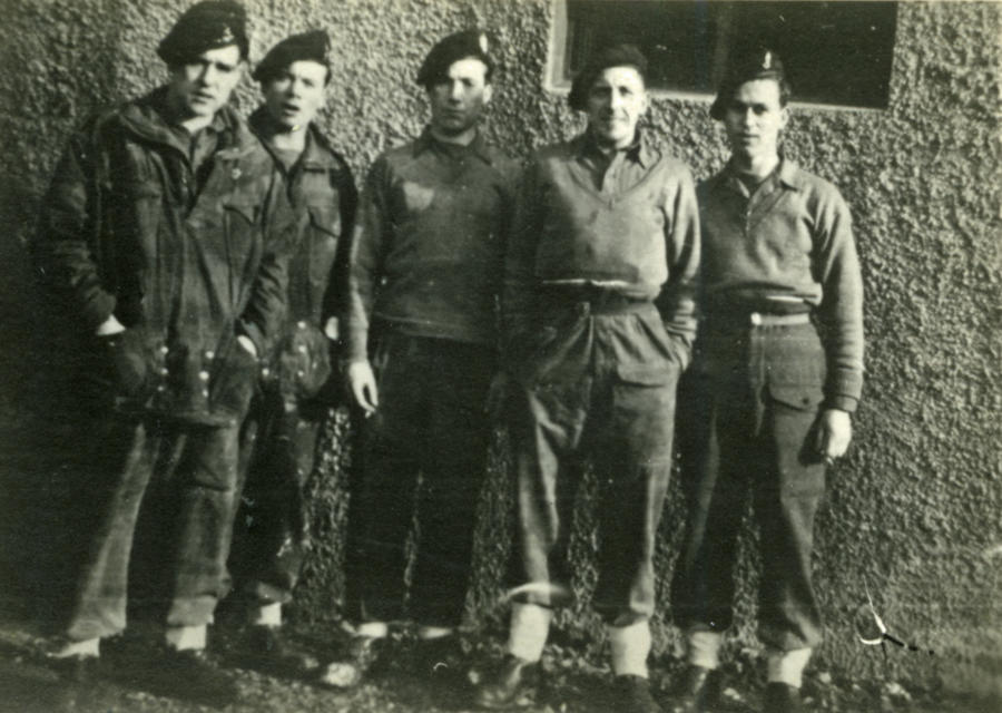 Thomas McGuinness (centre) No.4 Cdo. and others