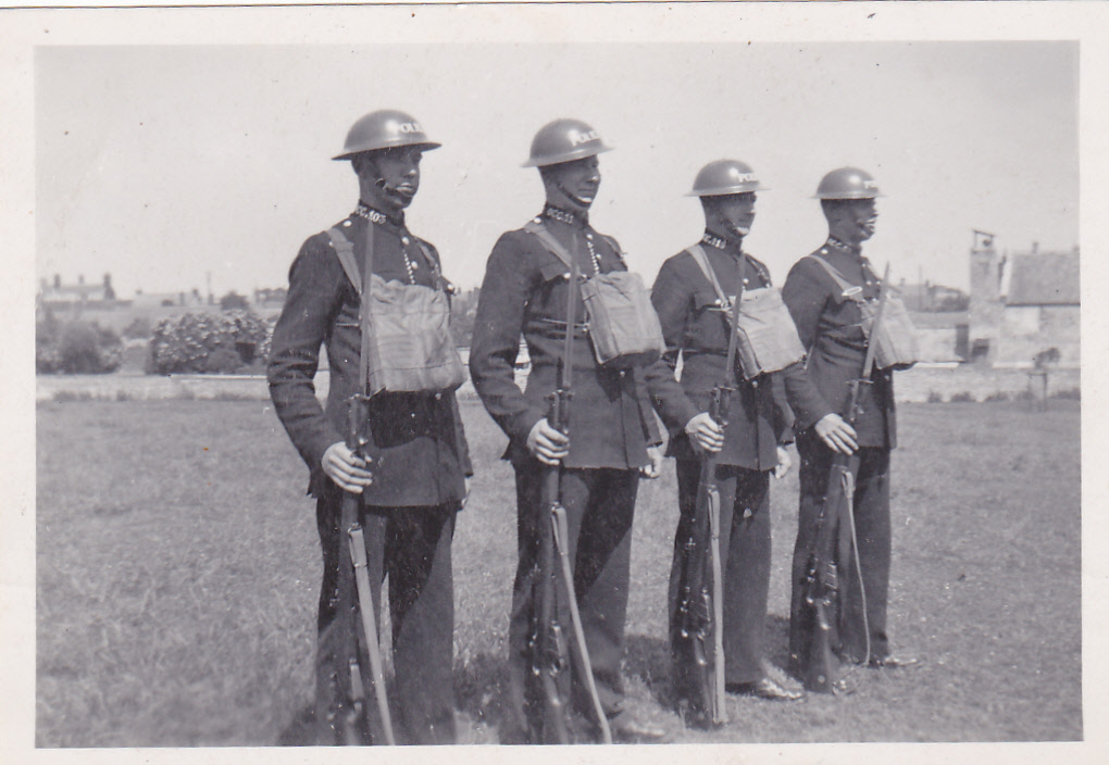 Constable 'Harry' Hewitt 3rd from left later served in 46RM Commando