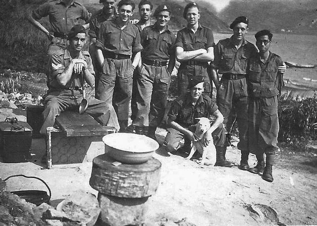 Group from No.5 Commando