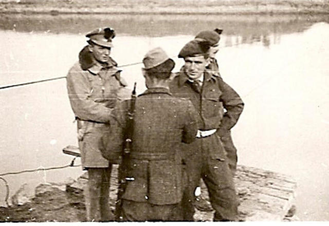Lt Francis (left), Lt.Kither (later kia - facing), & Lt.Ferguson (behind him), No.9 Commando