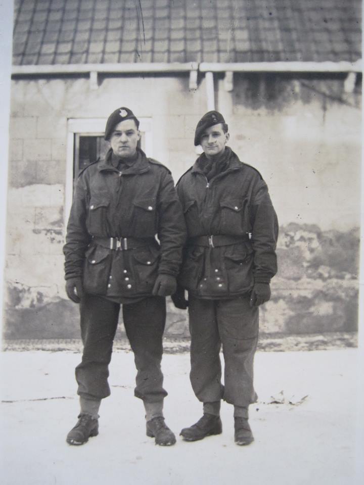 Alec 'Mac' MacAulay (right) and pal, No.4 Commandos