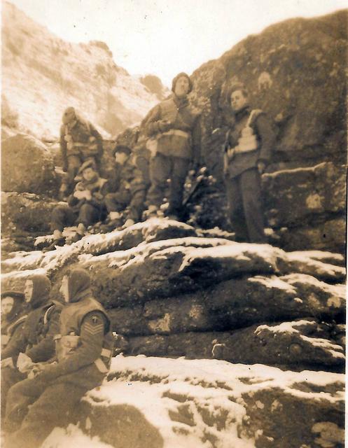 Group from No 2 Cdo at Ochiltree, Ayrshire, 21 Jan 1942