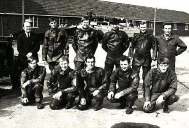 Commando trained Army and Royal Marines C.1974/5