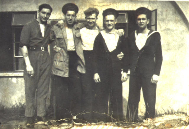 David Fox, RN Beach Commando 'O' (centre) and others