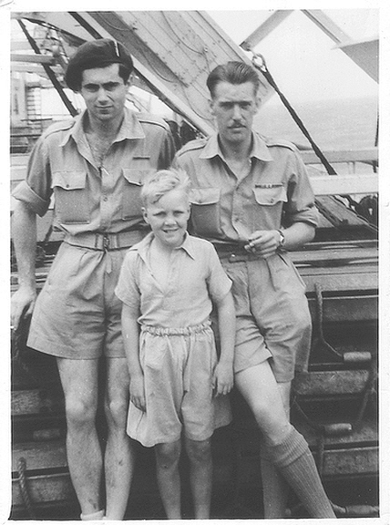 Fred Hausman (left), No.2 Commando, and friends