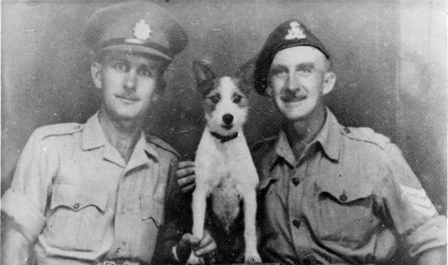 Sgt John 'Red' Skelton with brother Frank, India Nov '43.