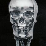 Silver Cracked Skull badge worn by Officers of No4 Commando.