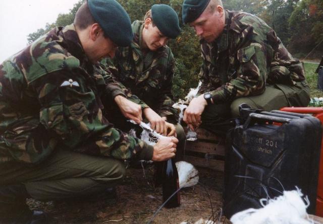 Members of 131 Indep Cdo Sqn RE during the Swiss Raid Commando1992