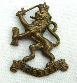 No10 (IA) Commando 2 Dutch troop cap badge.