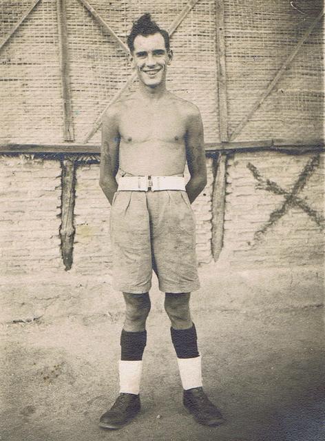 Leslie Williams, No.12 and 5 Commando
