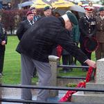 Gerry Keelor lays the Wreath