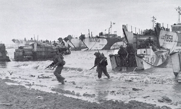 47RM Commando landing at Normandy