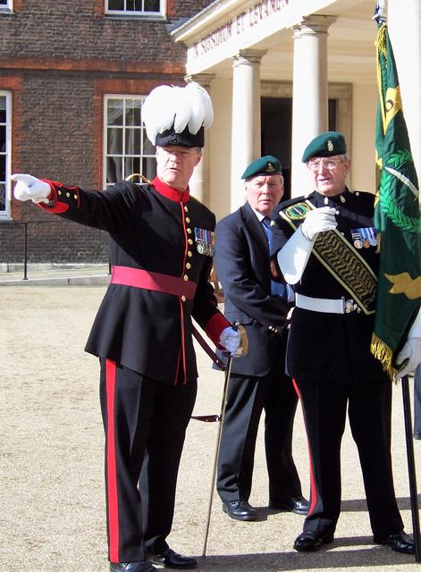 Captain of Invalids, Lt Col Rupert Lucas, briefs Fred Davies about the parade.