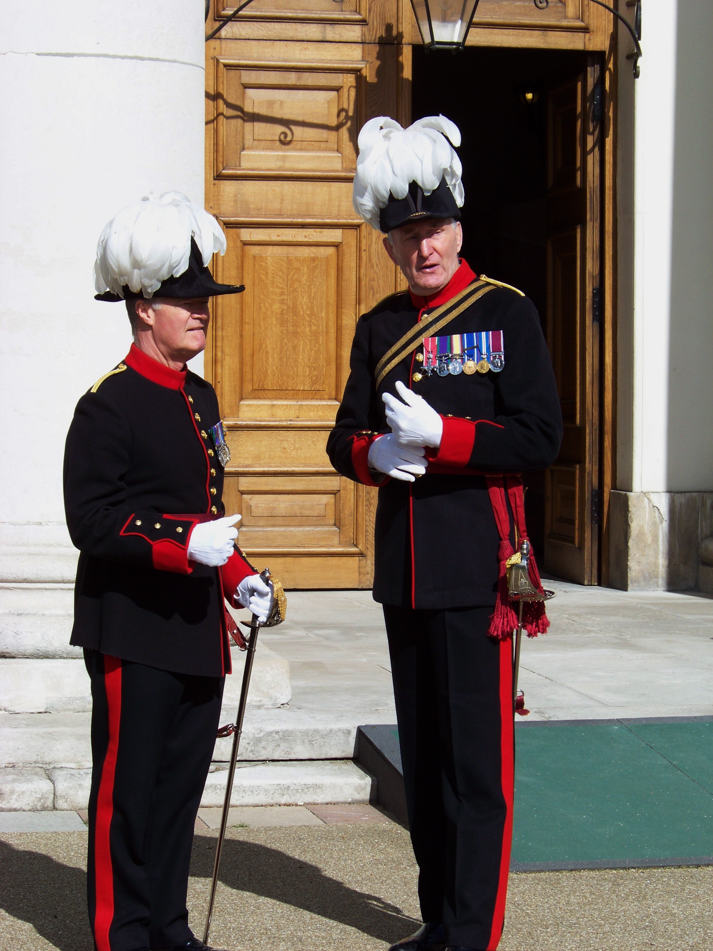 Captain of Invalids, Lt Col Rupert Lucas, briefs the Reviewing Officer, Quartermaster Lt Col Andy Hinkling, MBE.