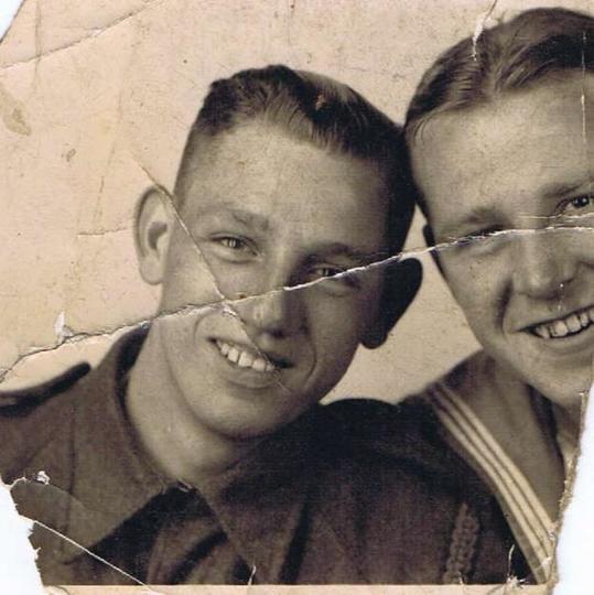 Charles Robson, No.5 Commando with unknown sailor.