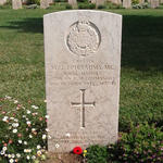 Captain Michael Jarvis Ephraums MC, 40RM Commando, Sangro River War Cemetery.