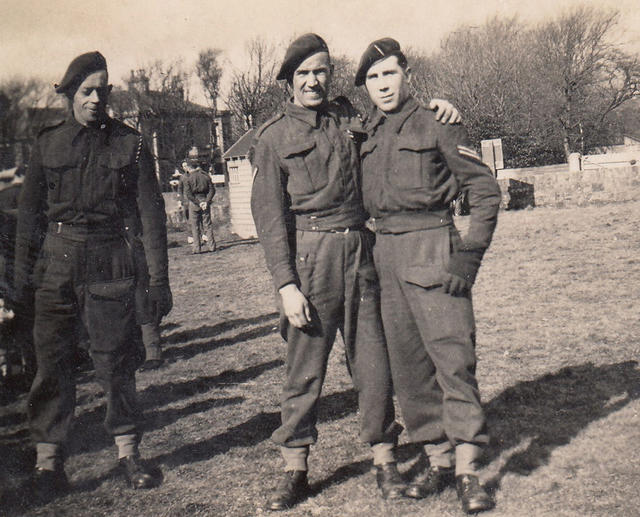 Cpl Harold Harbert (right) and others from No 2 Cdo 5 tp