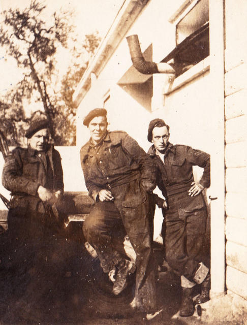 Jack White (left), Pete Smith, and u/k (right), No.2 Commando