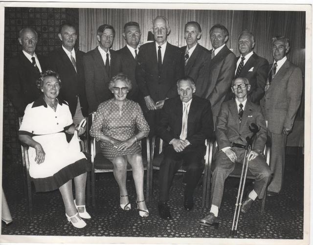 Henry Ole Gulliksen 5 tp No 10 (IA) Cdo. and others at a 1978 reunion