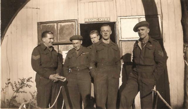Sgt. Ernie Milner and others  - No.2 Commando 4 Troop