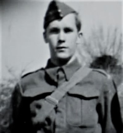 Lt. Phillip Donnellan, Seaforth Hldrs., and No.5 Commando