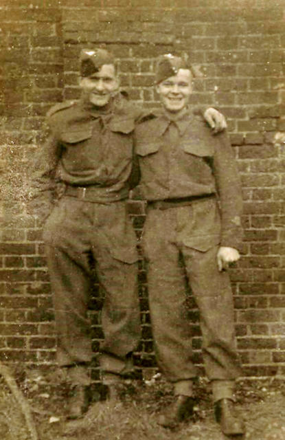 Mne's Tom Bolton and William Trevor Kidwell (right), Albany Barracks 1943