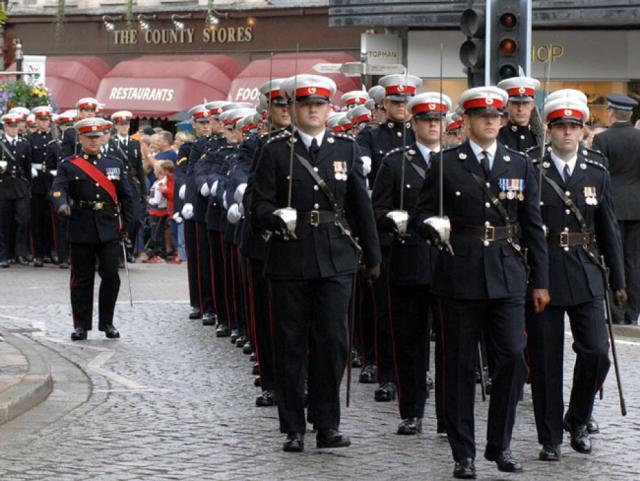 40 Commando RM
