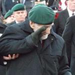 Jack Lamb, No.3 Commando, Pays his Respects to The Fallen