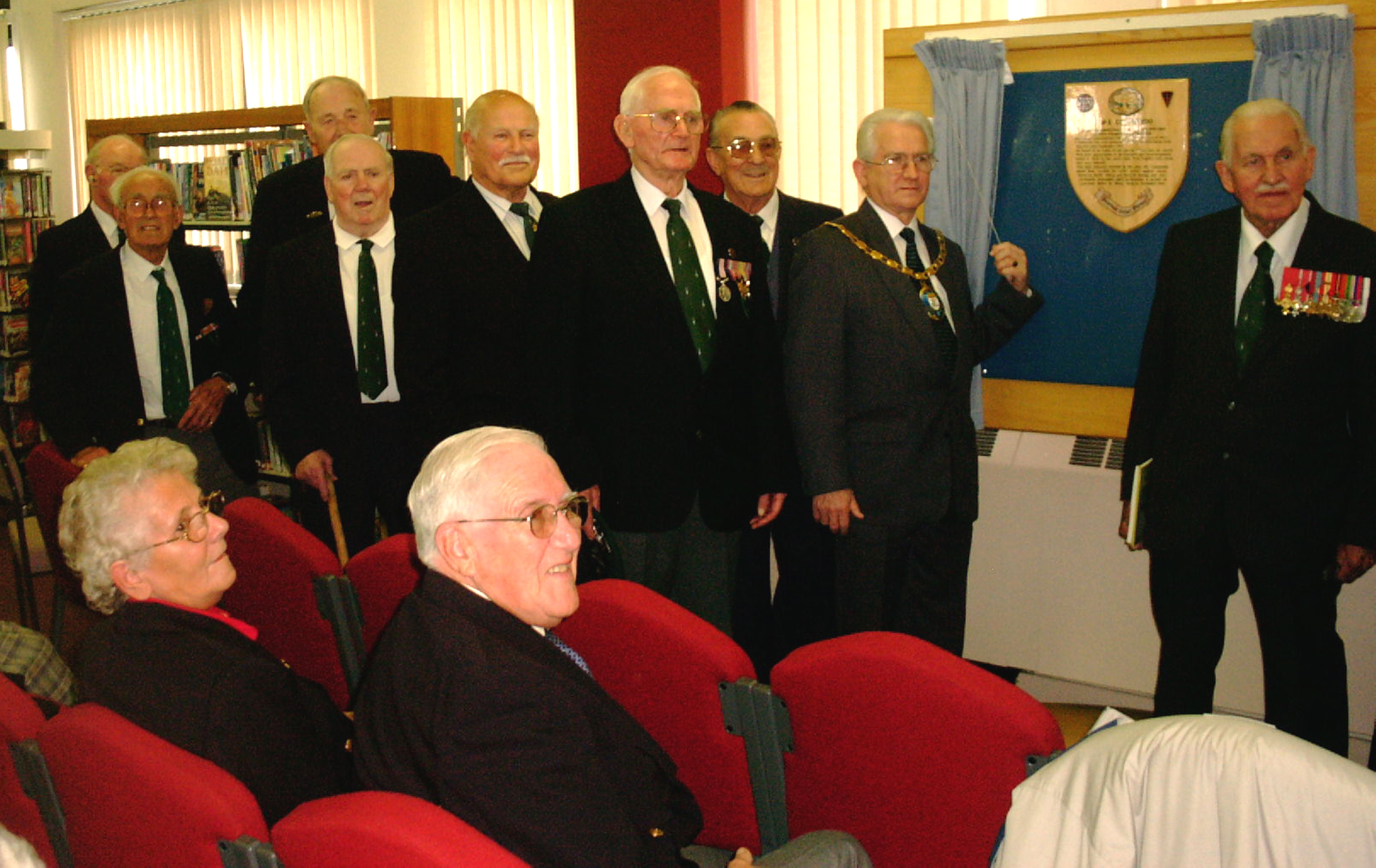 Unveiling plaque at Irvine library Sept 2003