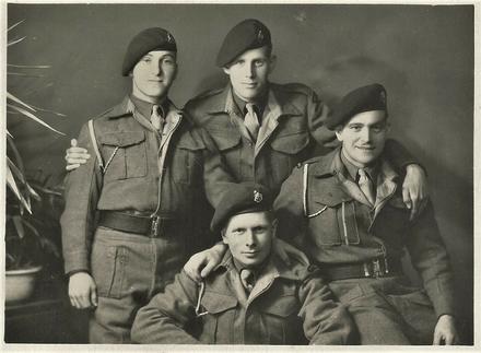 Terry Duddy and fellow No.5 Commandos,