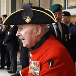 Roy Cadman, No.3 Commando and RH Chelsea In-Pensioner (2)
