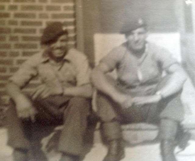 Mne Horace Townsend (left) and another Commando from 30 A.U.