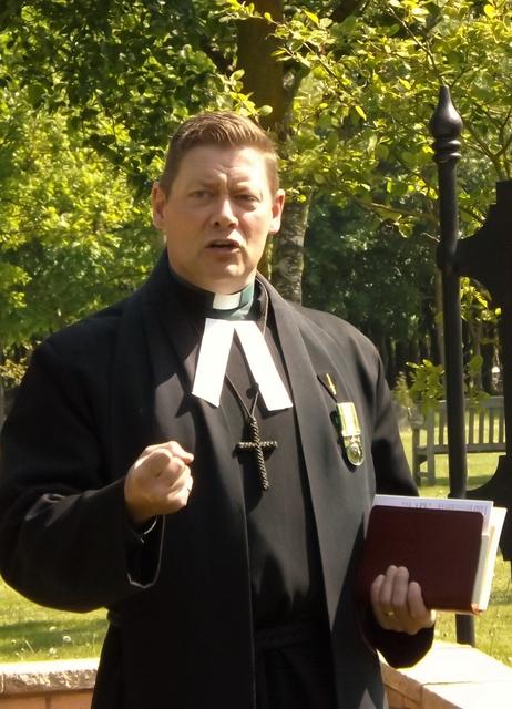 Captain, The Reverend Darren Middleton, CF, MA (Th)