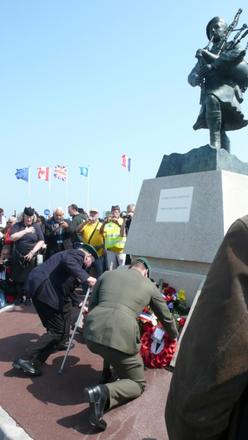 Unveiling of the statue to Piper Bill Millin. Colleville-Montgomery, 8th June 2013 (7)