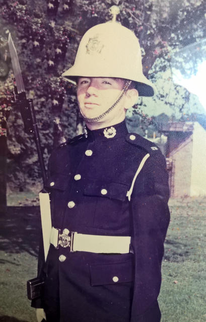 Mne. Harry Greaves, 40 Commando RM. 