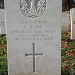 Grave of Pte Grahame Rowe