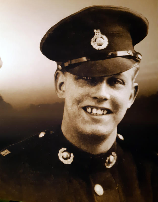 Mne. Walter Evans, 3 Cdo. Bde. RM (Signals)  (RM service 1942-1951)