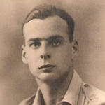 Lieut. Michael Stilwell, No.2 Commando, Sicily, August 1943.