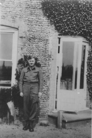 Capt. H.H. Blissett No.4 Ind. Coy HQ April 1940 at Sizewell.