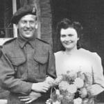 Andy Younger, No.5 Cdo., and wife Barbara (née Shaw), Bognor Regis, 1943