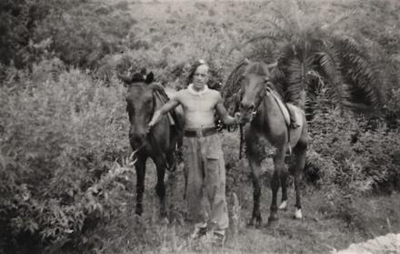 L/Cpl Pedder, No.5 Commando, with Race Ponies