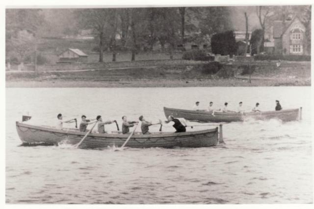 Commandos from No.1  - boat training