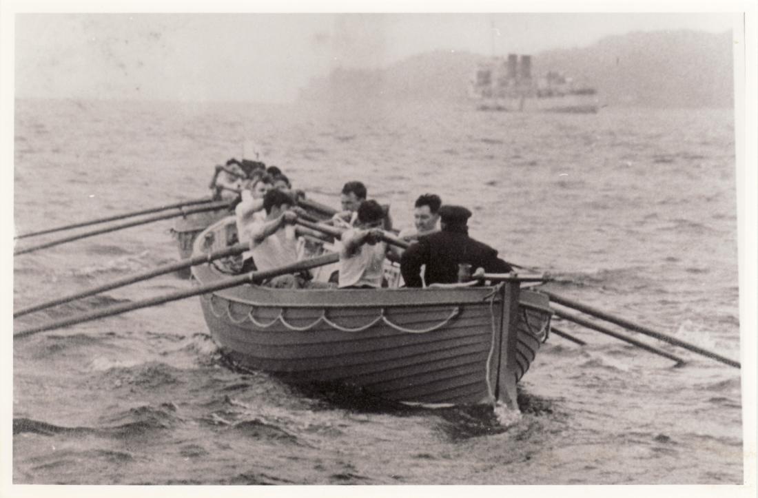 Men of No1 Commando undergoing boat training