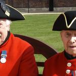 John Honey & Roy Cadman (No.3 Cdo) before the parade.