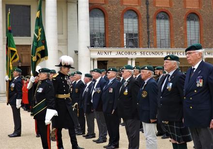 General Sir Adrian Bradshaw, KCB, OBE, Governor of The RH Chelsea, inspects the Commando Veterans.