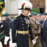 General Sir Adrian Bradshaw, KCB, OBE, Governor of The RH Chelsea, inspects the Commando Veterans.