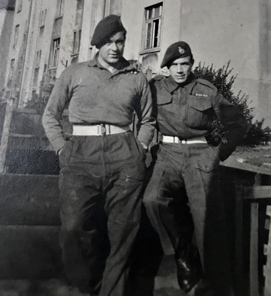 Eli 'Chuck' Gale (No.4 Cdo)  (left) and unknown RM