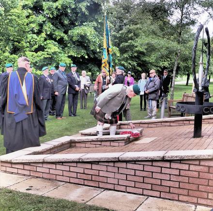 Laying a cross
