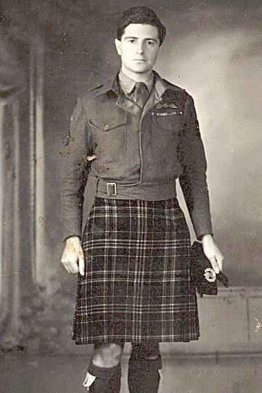 Lieut. (later Colonel) Tommy Macpherson, No.11 Commando 10 Troop