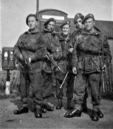 Geoff Broadman, No.10 (IA) Cdo. 3 troop, and others, May 1944